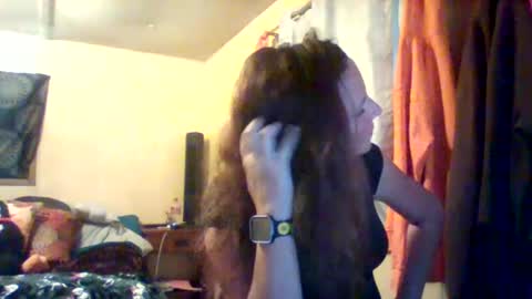 Snapshot of its_kimber chatting on 09/26/25, 01:37 its kimber online show from 09/26/25, 01:37