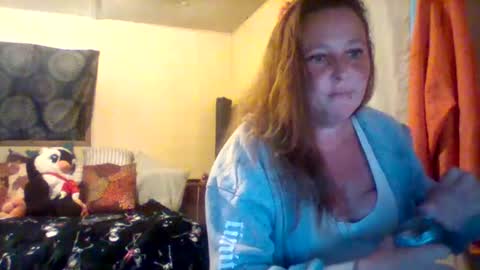 Snapshot of its_kimber chatting on 09/30/25, 05:40 its kimber online show from 09/30/25, 05:40