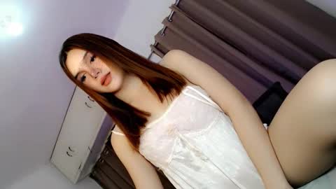 EZZIE online show from 01/15/26, 04:17