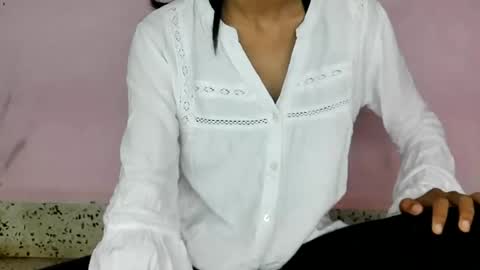 Trisha  online show from 08/05/26, 03:42