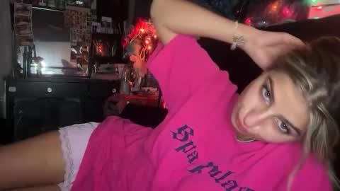 itsamberreid online show from 11/13/25, 11:09