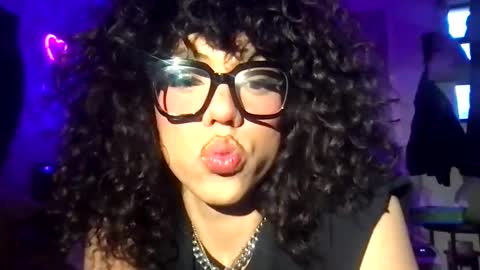 Snapshot of itsariessecrets chatting on 02/01/25, 12:07 itsariessecrets online show from 02/01/25, 12:07