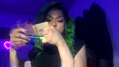 Snapshot of itsariessecrets chatting on 02/27/25, 05:56 itsariessecrets online show from 02/27/25, 05:56