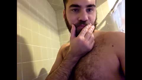 Snapshot of itsdaiton chatting on 11/06/25, 01:23 Daiton online show from 11/06/25, 01:23