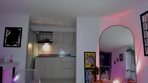 lau online show from 12/18/24, 03:37