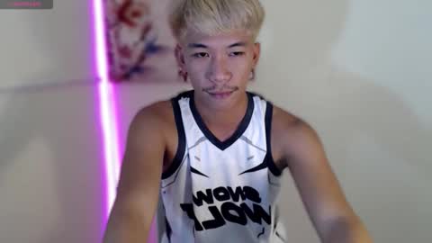 Snapshot of itsme_cxhennn chatting on 10/29/25, 08:32 itsme_cxhennn online show from 10/29/25, 08:32