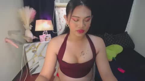 Snapshot of itsme_jazzy chatting on 10/07/25, 08:33 JAZ online show from 10/07/25, 08:33