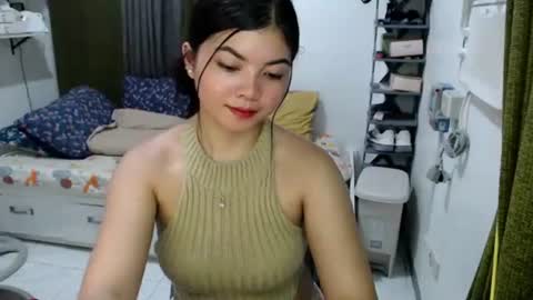 itsme_jo online show from 07/10/26, 08:50