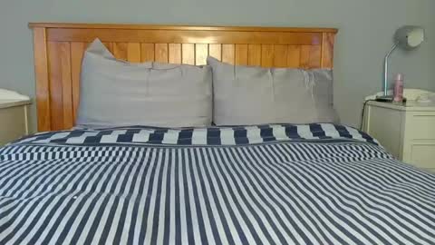 Jade online show from 10/23/25, 10:47