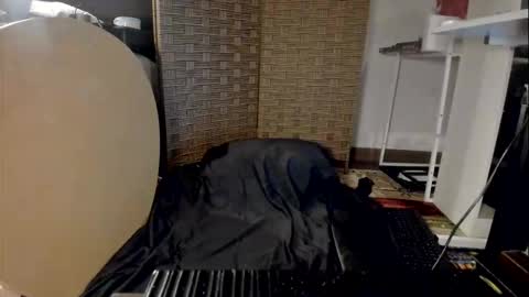 Snapshot of itsmelodica92 chatting on 12/20/25, 05:47 itsmelodica92 online show from 12/20/25, 05:47