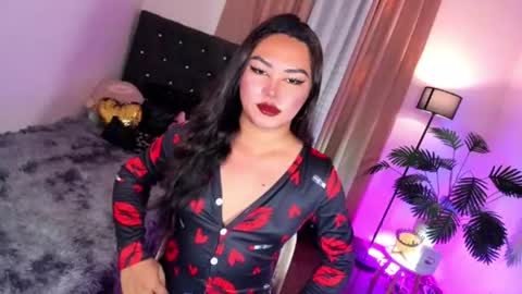 Siana online show from 07/11/26, 08:06