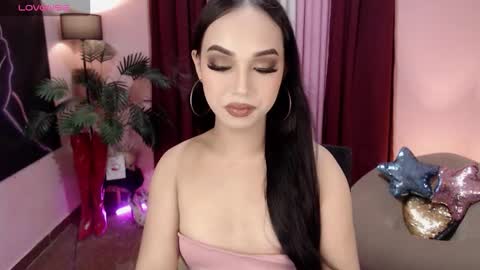 Sofia online show from 11/10/25, 04:39