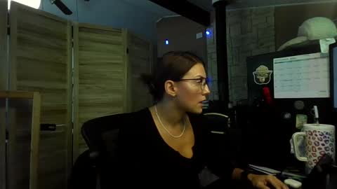 ItsMeSophie X online show from 09/10/25, 04:07