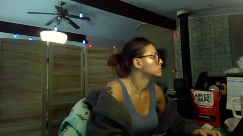 Snapshot of itsmesophie_x chatting on 09/30/25, 04:34 ItsMeSophie X online show from 09/30/25, 04:34