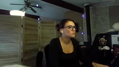 Snapshot of itsmesophie_x chatting on 10/21/25, 03:46 ItsMeSophie X online show from 10/21/25, 03:46