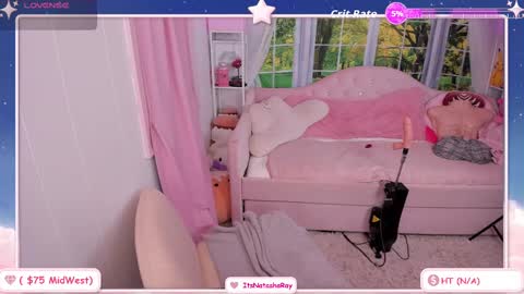 Snapshot of itsnatasharay chatting on 10/20/25, 03:45 ItsNatashaRay online show from 10/20/25, 03:45