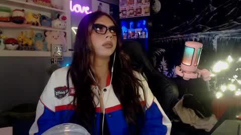 Nicki Foxx online show from 01/15/25, 10:46