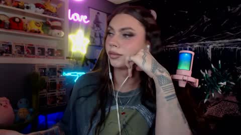 Nicki Foxx online show from 02/15/25, 12:37