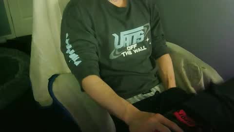 itsnotliam834 online show from 09/10/25, 02:44