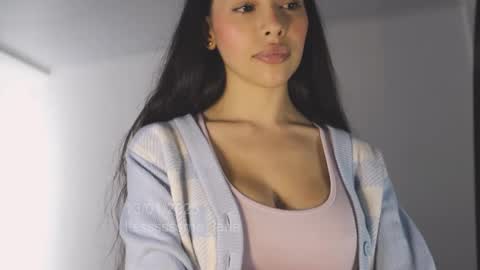 itsssssssme_lana online show from 01/13/25, 07:10