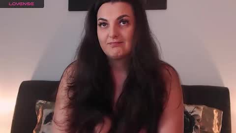 Melissa Khaan online show from 02/12/25, 10:03