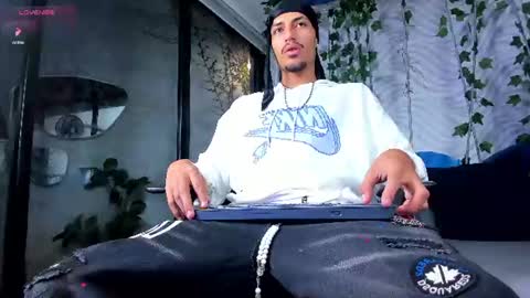 itszairen online show from 07/27/26, 03:35