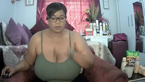 itumeleng74 online show from 01/04/25, 05:16