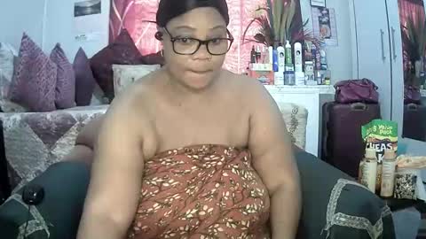 itumeleng74 online show from 01/15/25, 08:51