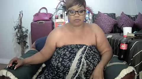 itumeleng74 online show from 01/24/25, 11:15