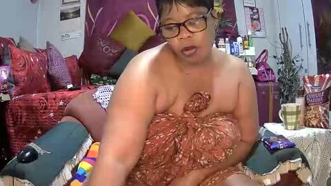 itumeleng74 online show from 09/29/25, 05:56