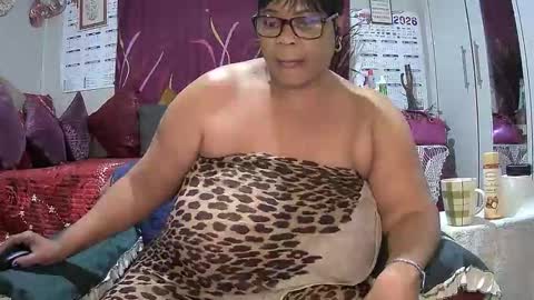 itumeleng74 online show from 05/23/26, 06:56
