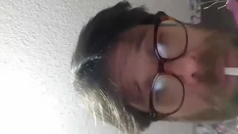 Snapshot of ivanchelon chatting on 03/02/25, 09:53 Vanchi online show from 03/02/25, 09:53