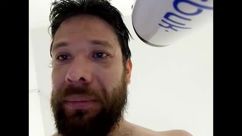 Snapshot of ivanchelon chatting on 10/09/25, 04:43 Vanchi online show from 10/09/25, 04:43