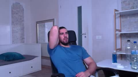 IvanHydee online show from 09/17/25, 04:36