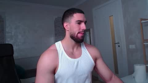 IvanHydee online show from 10/22/25, 04:46