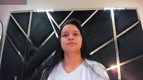 ivannaa18 online show from 10/14/25, 03:29