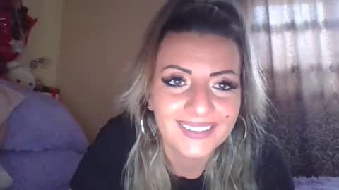 Snapshot of ivannahazel chatting on 10/15/25, 10:59 Ivanna online show from 10/15/25, 10:59