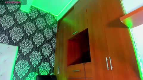 ivannapretyts online show from 12/31/24, 02:36