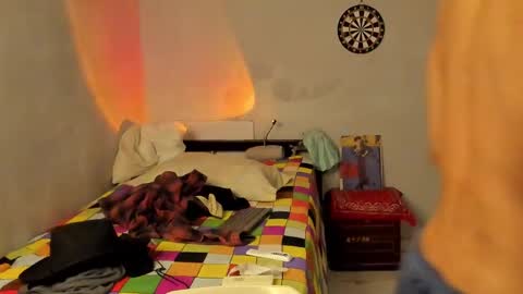 Ivano online show from 02/25/25, 05:52