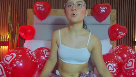Snapshot of ivette_swan chatting on 02/14/26, 02:03 I V E T T E online show from 02/14/26, 02:03