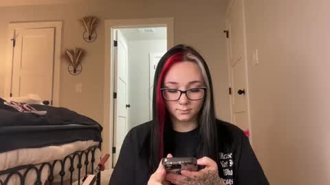 ivey jade online show from 10/02/25, 06:42