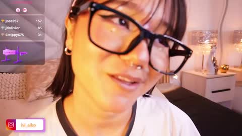 Snapshot of ivi_aiko chatting on 05/27/26, 01:57 Ivi online show from 05/27/26, 01:57