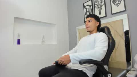 Ivo Beischel online show from 10/16/25, 05:08