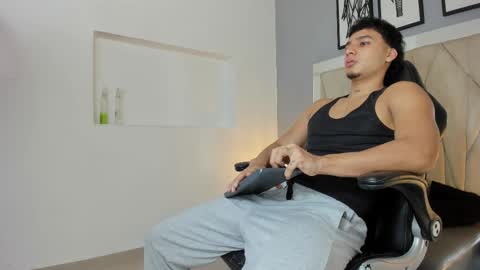 Ivo Beischel online show from 10/23/25, 04:45