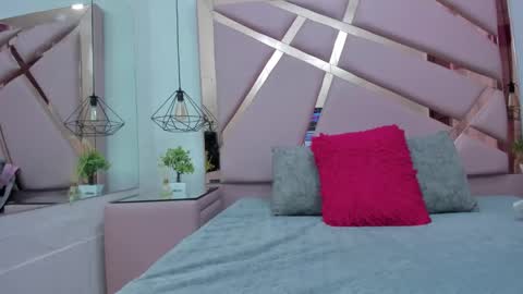 IvonJanice online show from 11/20/25, 01:22