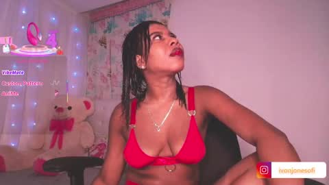  Ivon  Miss Jones  online show from 10/22/25, 02:56