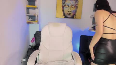 Ivonne  online show from 10/29/25, 12:40