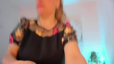 Ivonne online show from 04/30/26, 12:55
