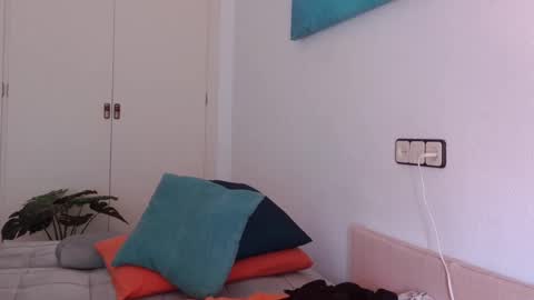 Ivonne online show from 01/09/25, 08:45
