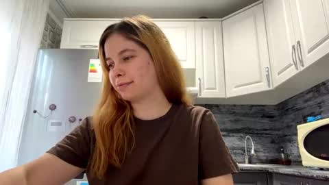 Lina online show from 06/19/26, 11:25